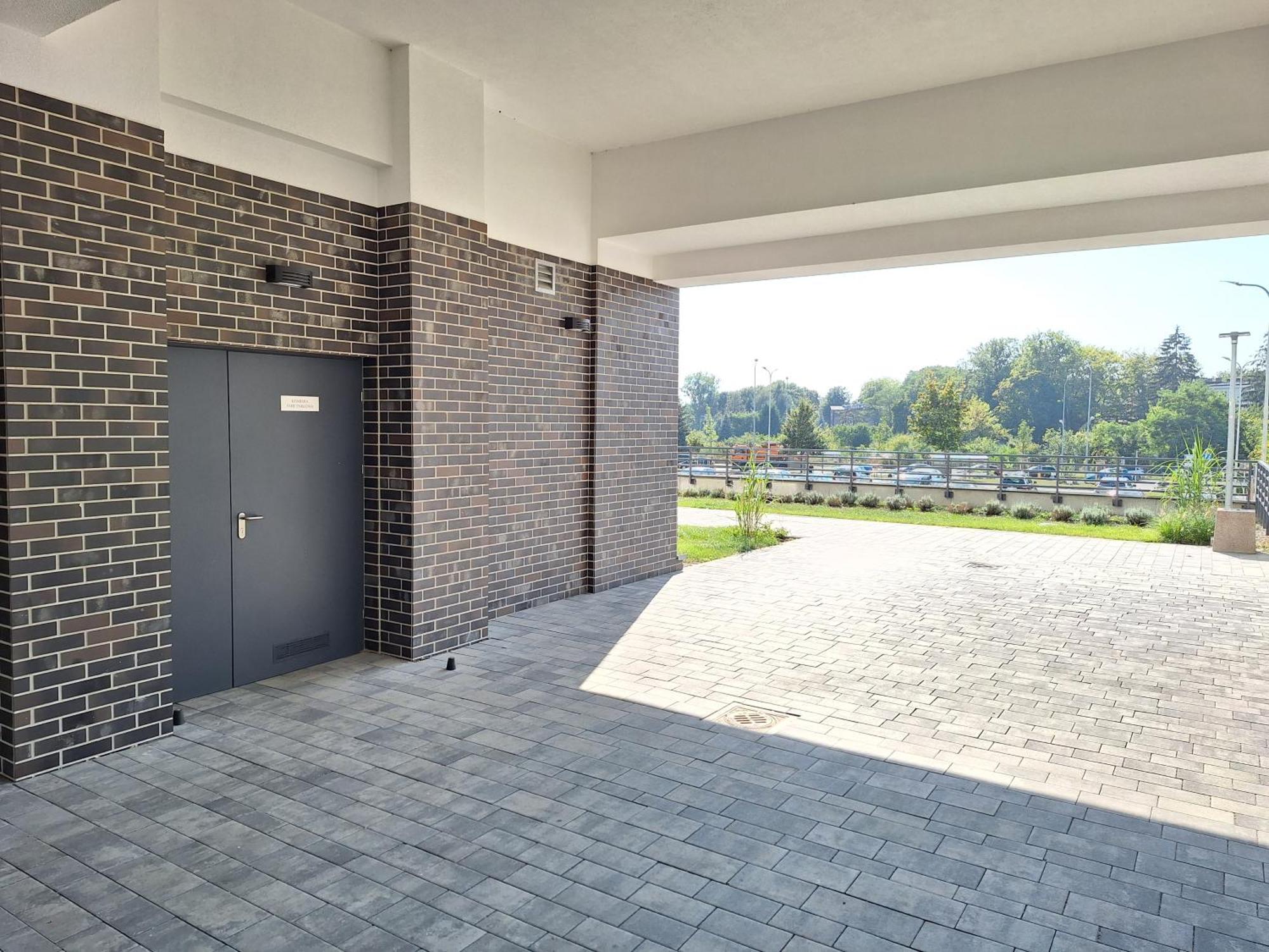 Loft 19 - W Cenie Prywatne Miejsce Postojowe Lub Garaz