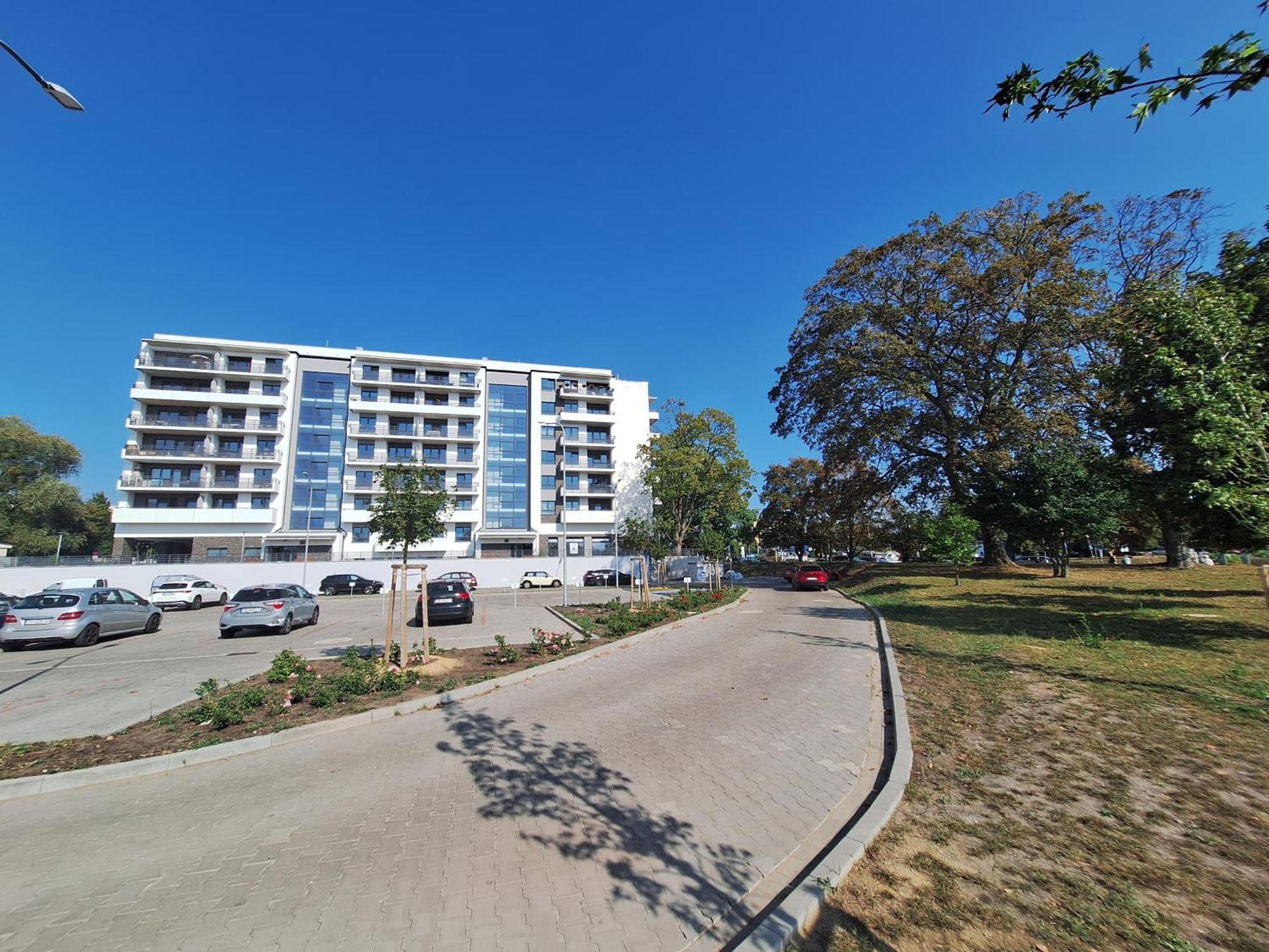 Loft 19 - W Cenie Prywatne Miejsce Postojowe Lub Garaz Apartment *